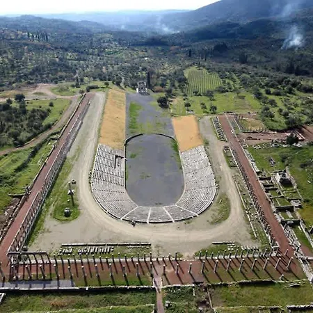 Garden Retreat Near Ancient Messene * Valíra