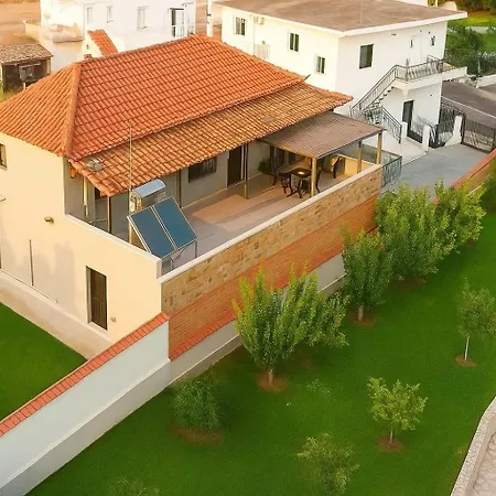 Garden Retreat Near Ancient Messene Apartment *