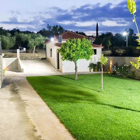 Garden Retreat Near Ancient Messene 公寓 *