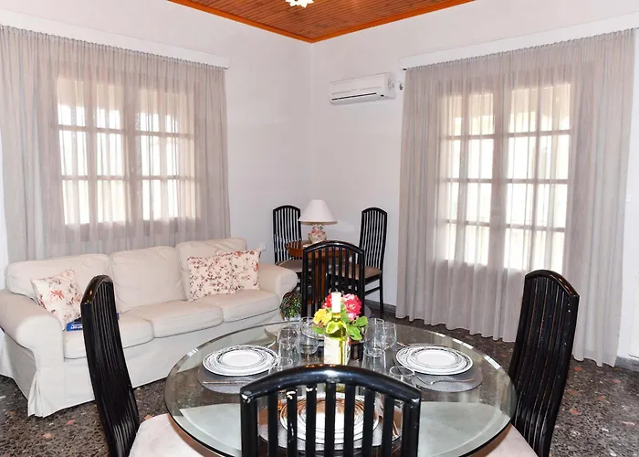 Garden Retreat Near Ancient Messene